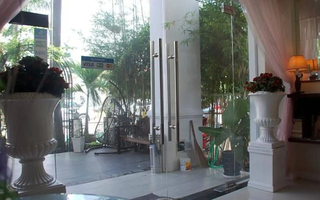 Bizu Hotel II