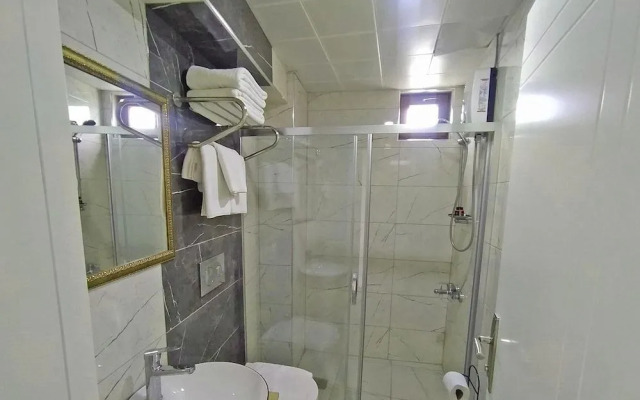 Kroisos Lake Resort Hotel