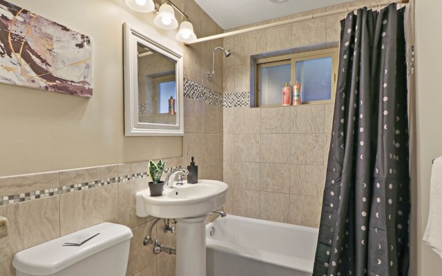 1BR APT in Quiet Arlington Neighborhood