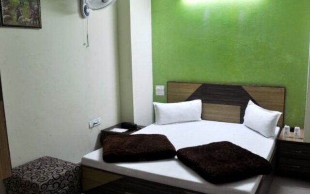 Hotel Pukhraj