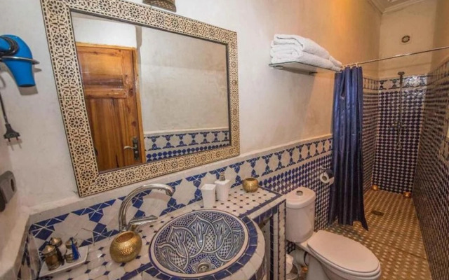 Room in Guest Room - Charming Riad Ouliya