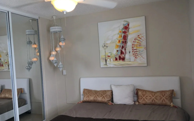 Ocean View Gorgeous 1 Bedroom Apt