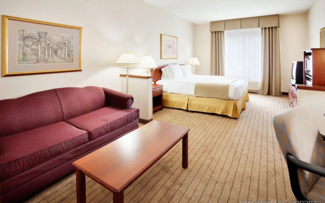 Holiday Inn Express Rochester NE- Irondequoit by IHG