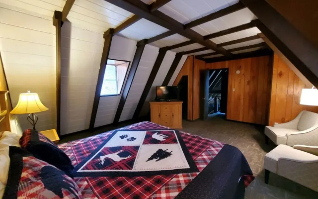 Mountain Getaway - Hidden Creek Chalet