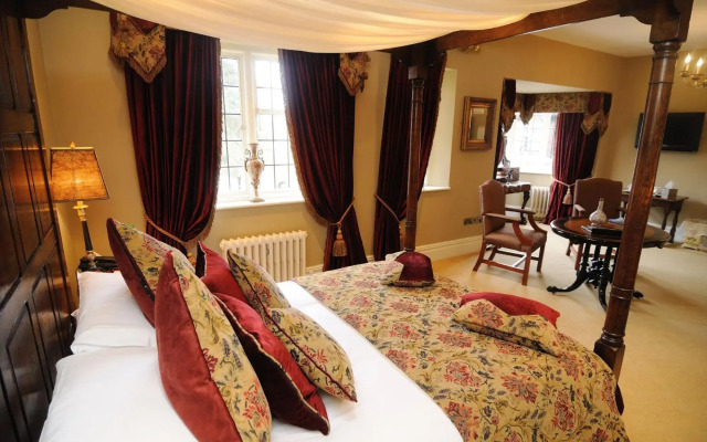Ye Olde Bell Hotel & Spa