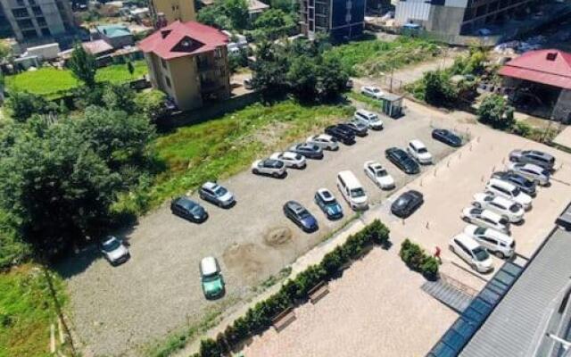 Leo Group Apartment 07-707 GURU RESIDENCE Batumi