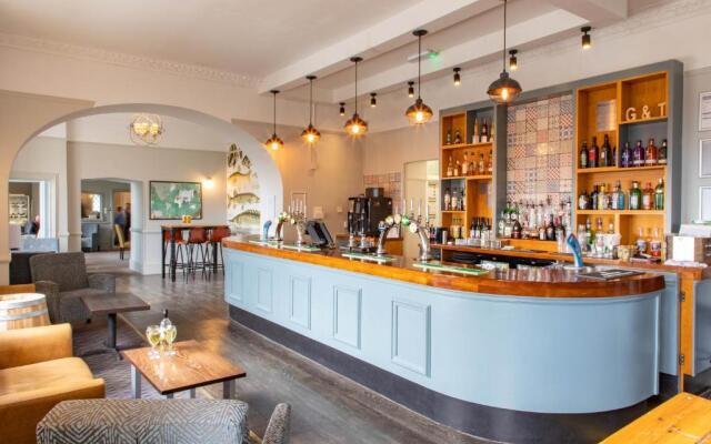 The Golden Lion hotel