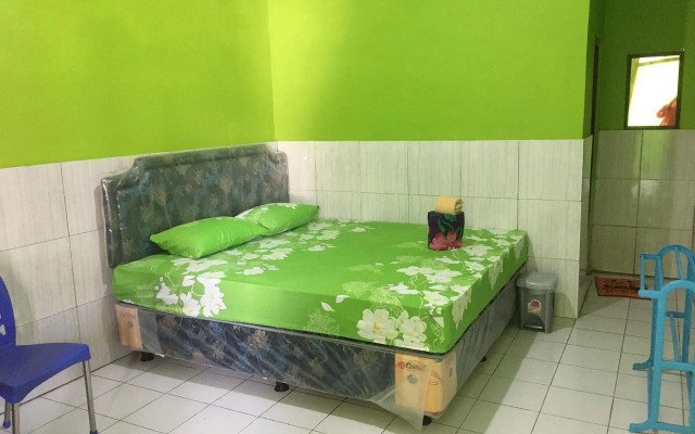 Hotel Trias Parangtritis by ZUZU