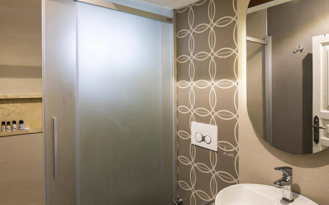Monat Otel Alacati