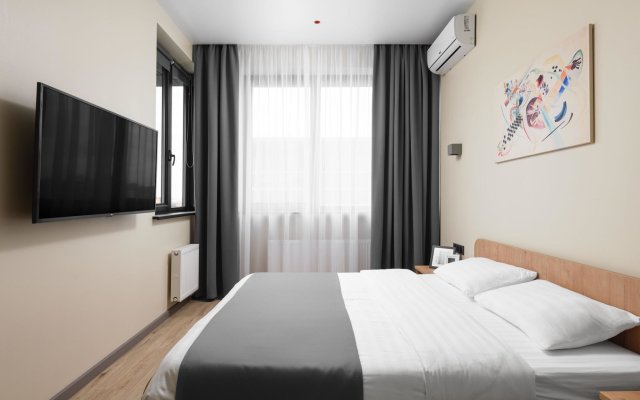 Knokey на улице Ивана Франко