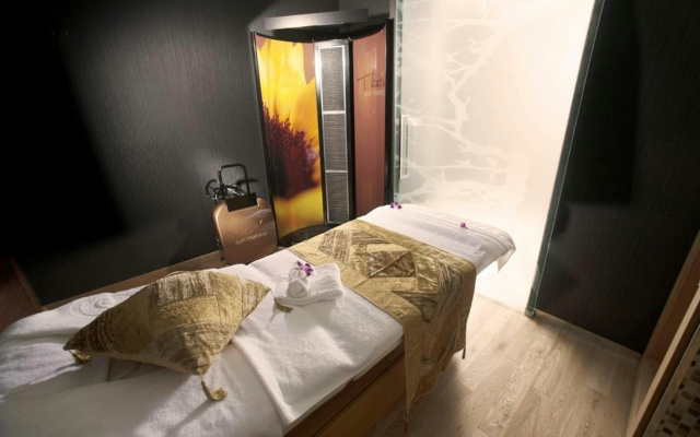 Ramee Grand Hotel & Spa