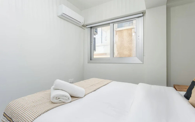 Amore 2-BR Apt By Finikoudes