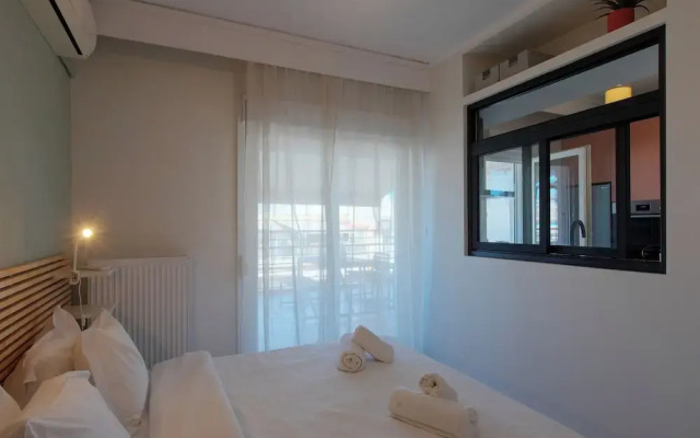 New Cozy Apt with Balcony close to Metro
