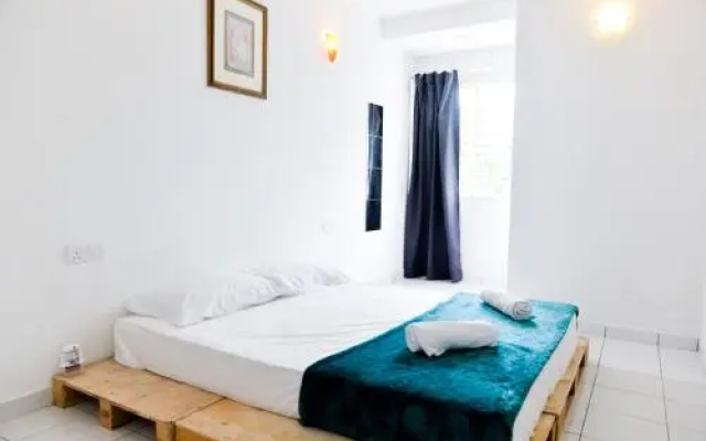 NINETEEN BCH Homestay @ Bandar Country Homes, Rawang