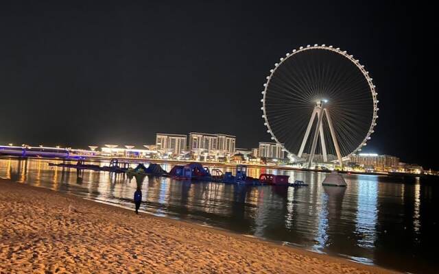 Хостел Business Backpackers JBR