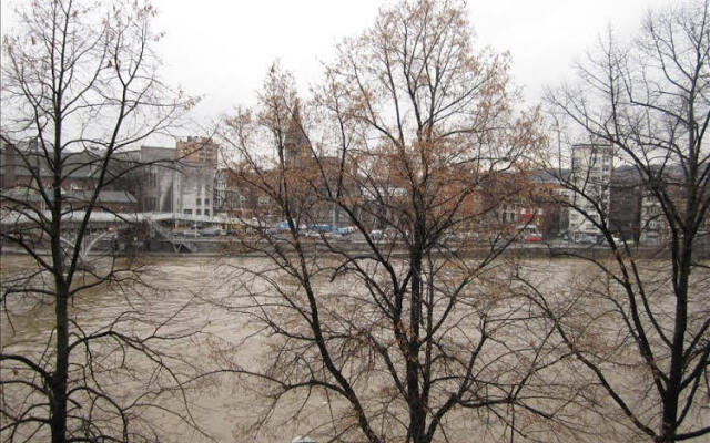 Passerelle - Studio 3rd Floor River View - ZEA 39138