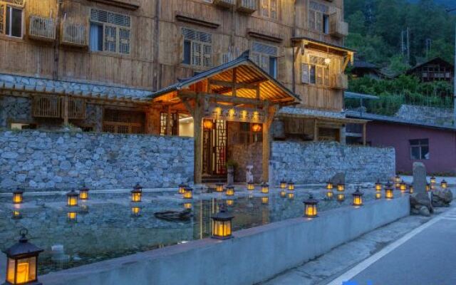 Yili Yunshan Hot Spring Guesthouse