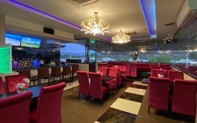 Grand Diamond Hotel Suites Trinidad