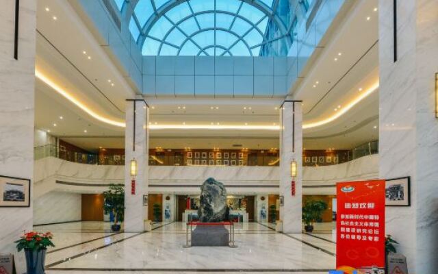 Shanghai Sports University Exchange Center Hotel (Changhai Hospital)