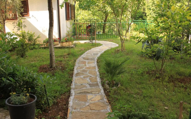 Apartments with a parking space Opric, Opatija - 7728