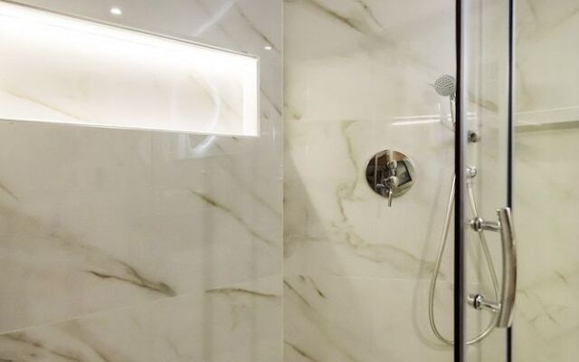 Aigli Seafront Loft-Bespoke Design Gem