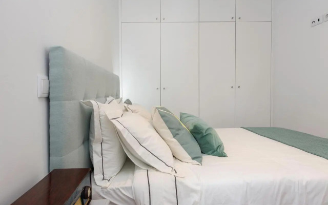 Charming Apartment in Private Condominium at Graça
