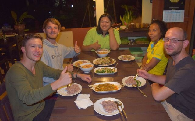 Manora Garden B & B