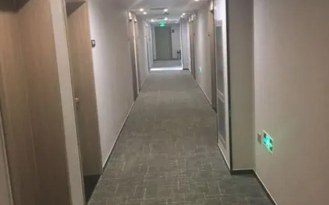 7 Days Premium Hotel (Tianjin Ancient Culture Street Eye of Tianjin)