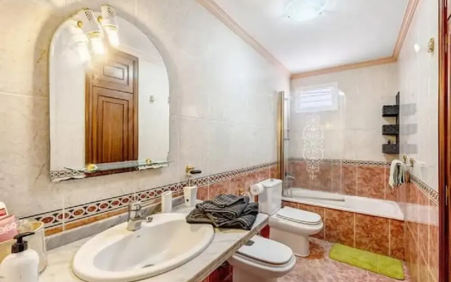 3 Bed-room & Wifi-radazul -sea View and Balcony