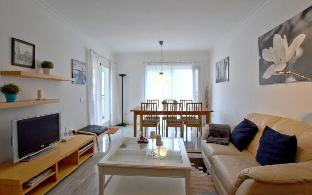Lovely apartment in Alhaurín el Grande with terrace