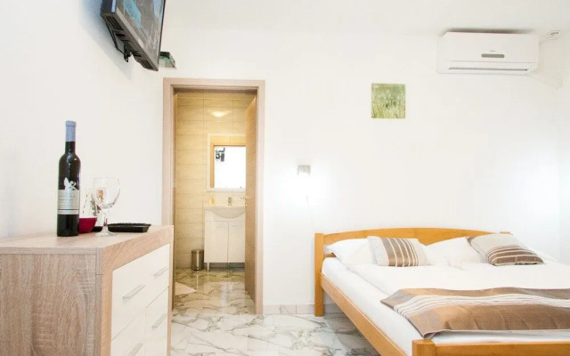 Rooms Garden Zagreb Airport