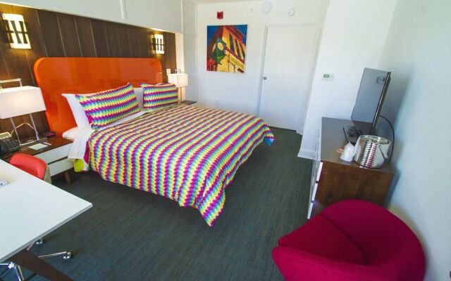 Mother Earth Motor Lodge