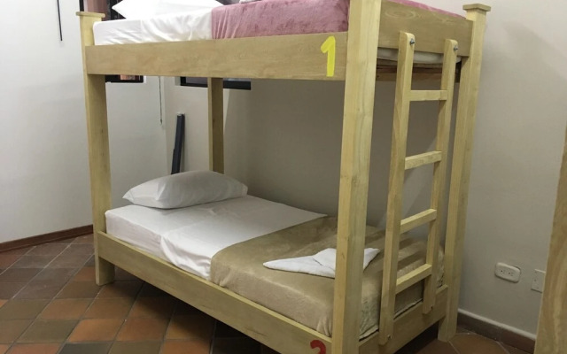 Yolo Hostel Medellin