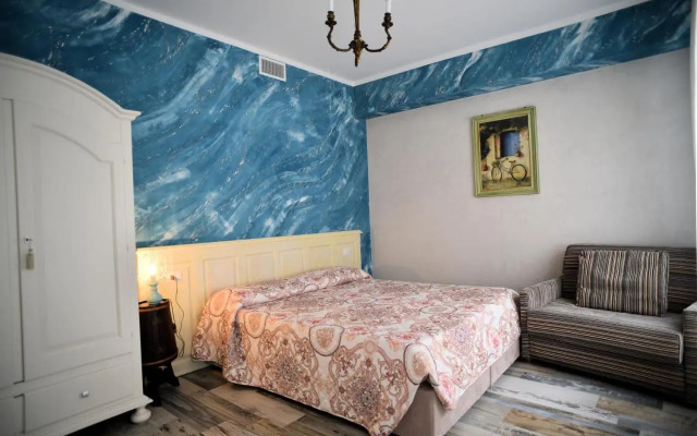 Suites Train Station Mestre Apartment    (No Front Desk Need To Contact Property 5  Days In Advance)