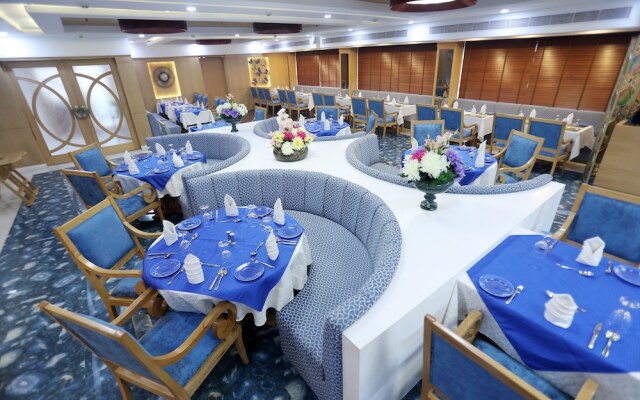 Hotel Gms Grand
