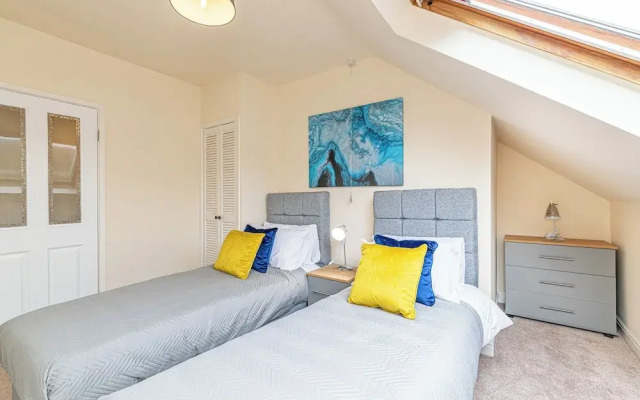 Scosthrop - Bridge End Mill By Guestz