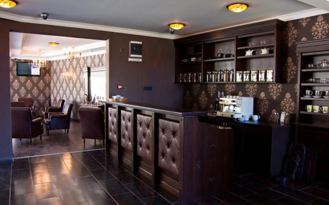 Hill Hotel