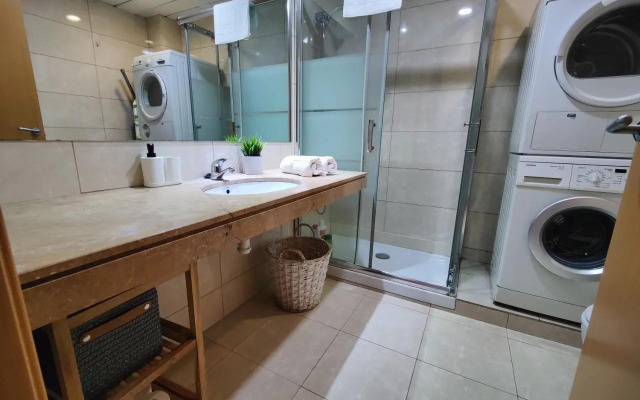 BADALONA BEACH APARTMENt