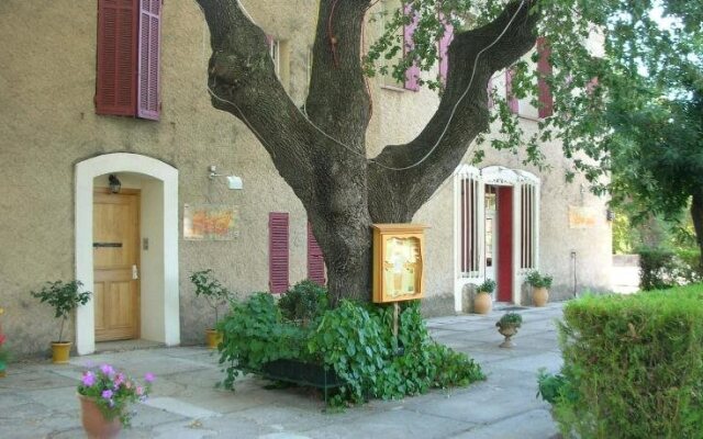 Hostellerie Le Mirabeau