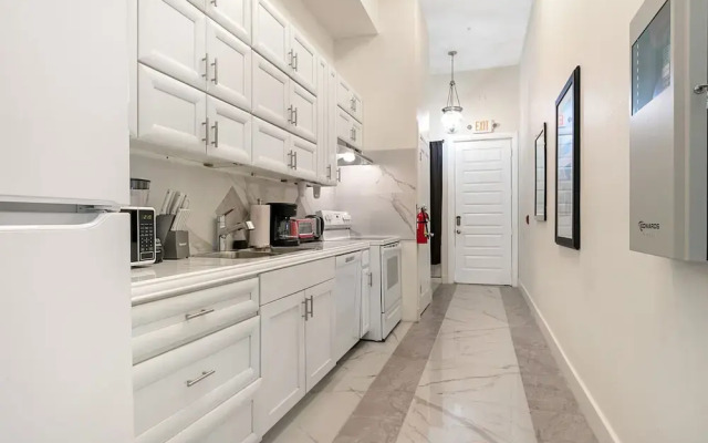 Stunning Condos Near French Quarter