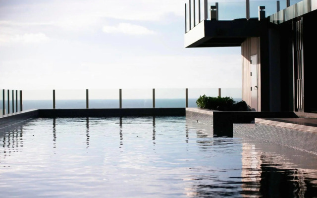 Llx Condo@The Base   Cityview&Sea View