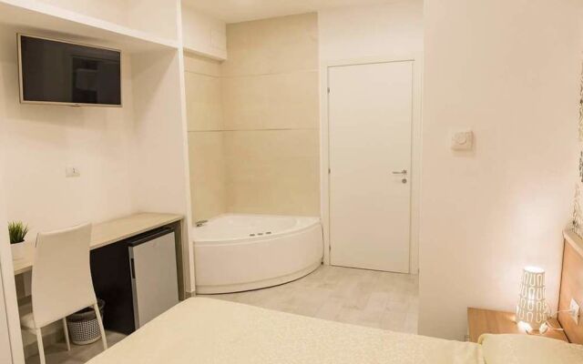 Metronia Guest House