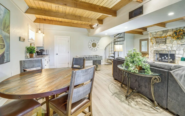 Flagstaff A-frame Cabin w/ Deck & Lovely Views!