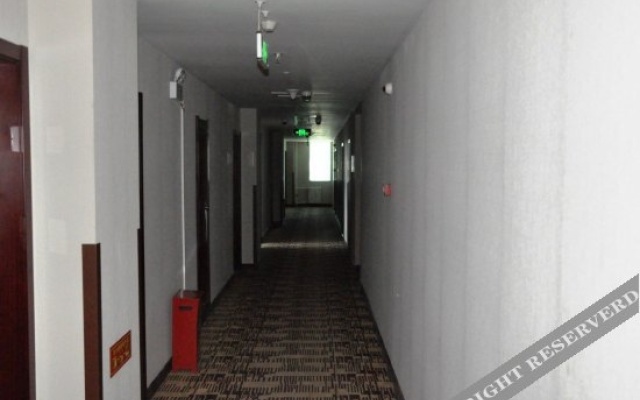 Super 8 by Wyndham Beijing Capital Airport Hou Sha Yu Sub – Hotel Rooms – Beijing