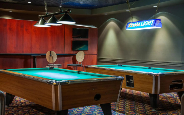 iHOTEL & Conference Center Red Deer