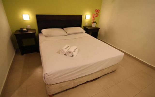 Hotel Zamburger Cheese