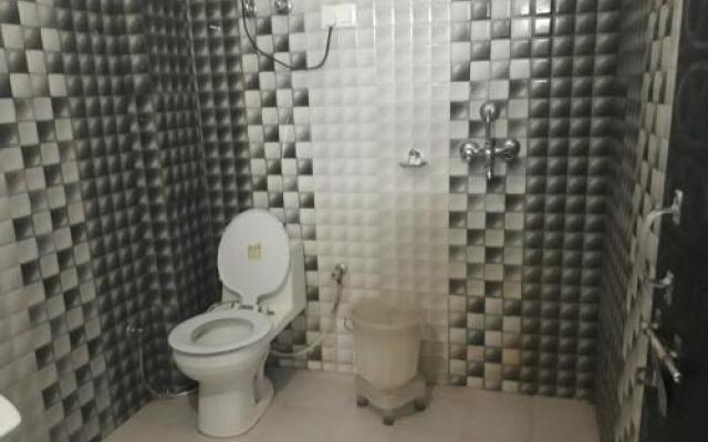 Hotel Vivek Inn by Mtmc Rooms