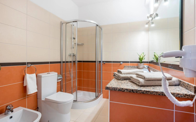 Sea Blue Apartment - Luz Ocean Club