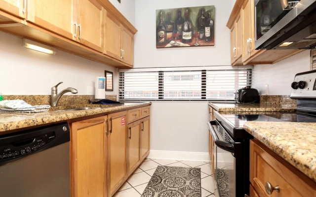 Palm Beach Club 2-249