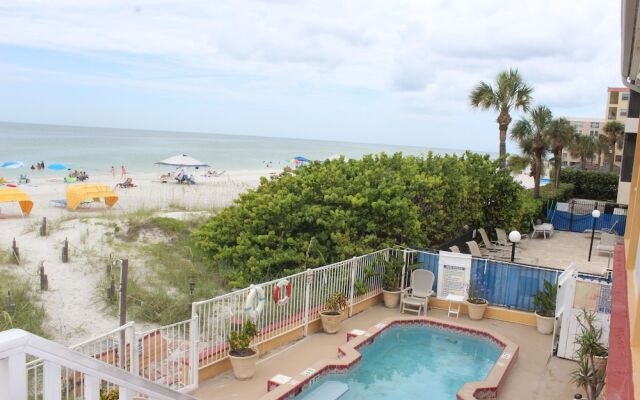 Schooner Hotel